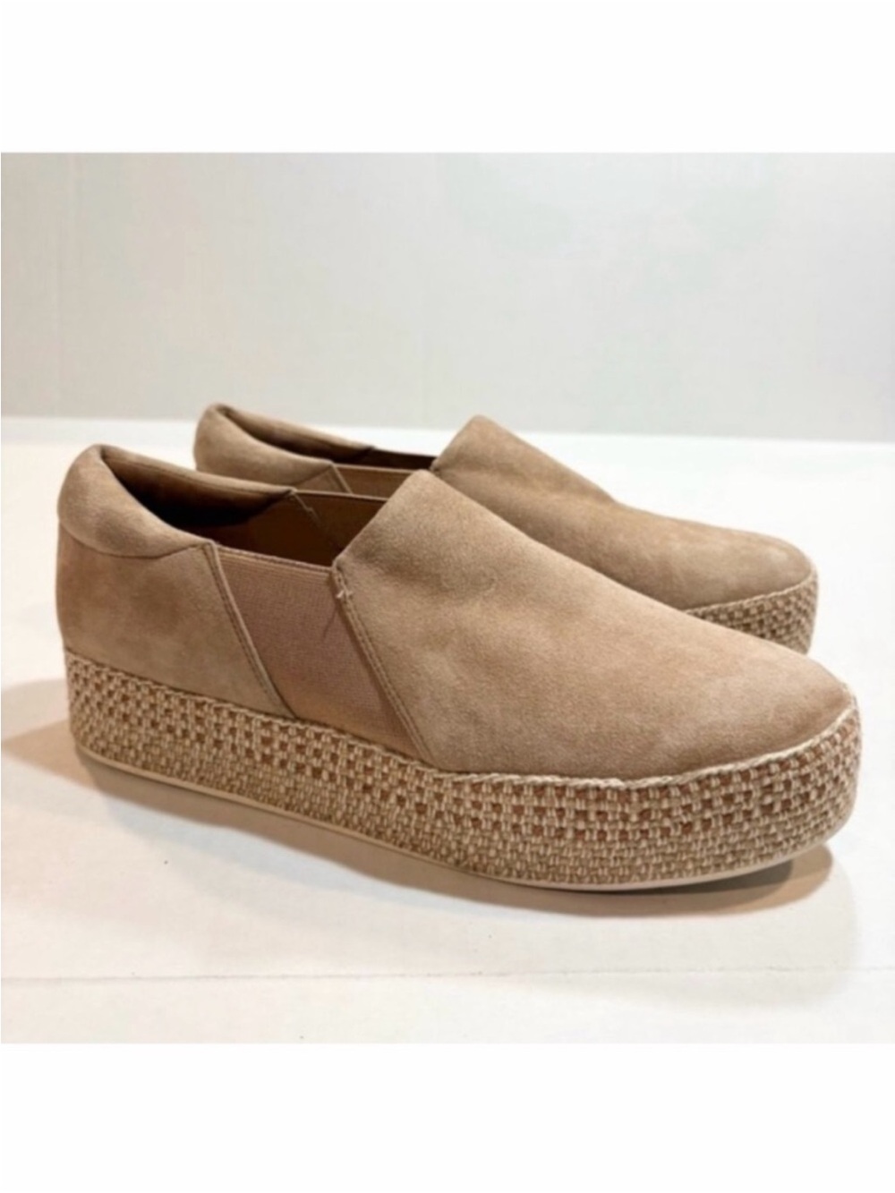 Vince WILDEN Slip On Espadrille Sneakers Size 7.5 Tan Suede Platform Casual Boho